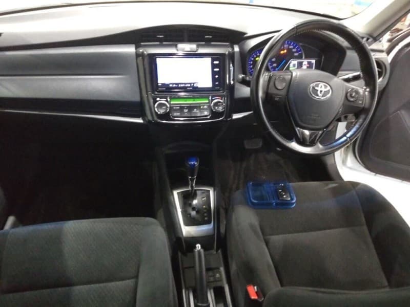 TOYOTA COROLLA AXIO 2013 10 thumbnail 5
