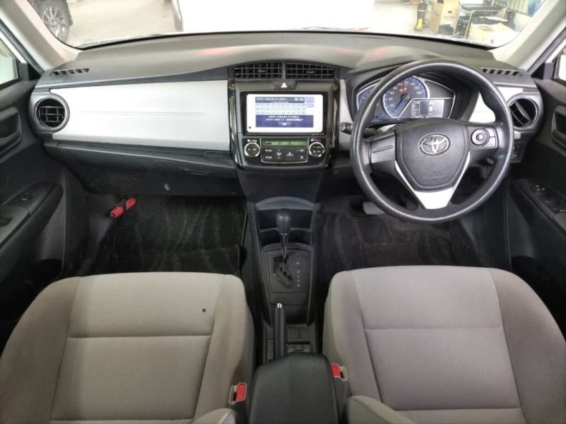 TOYOTA COROLLA AXIO 2013 10 thumbnail 5