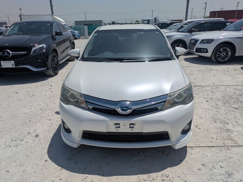TOYOTA COROLLA FIELDER 2013 11 thumbnail 2