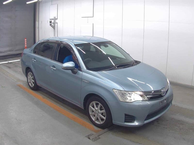 TOYOTA COROLLA AXIO 2013