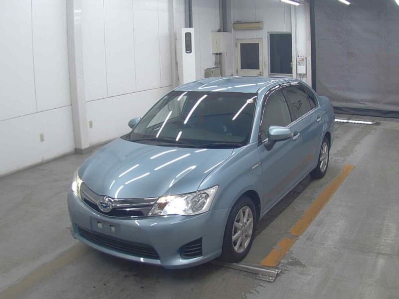 TOYOTA COROLLA AXIO 2013 10 thumbnail 2