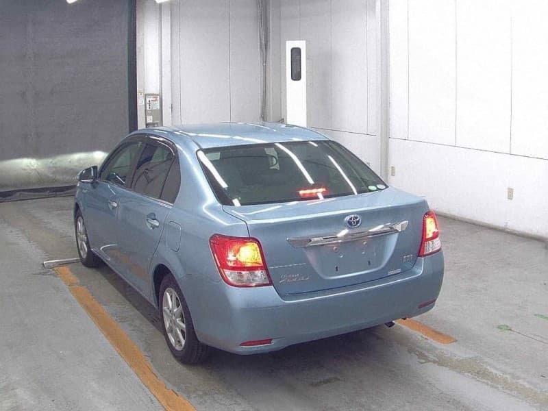 TOYOTA COROLLA AXIO 2013 10 thumbnail 3