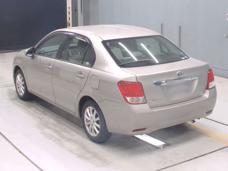 TOYOTA COROLLA AXIO 2013 12 thumbnail 4