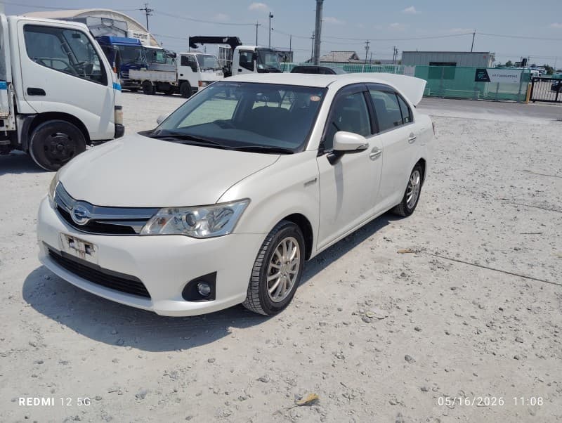 TOYOTA COROLLA AXIO 2014 1 thumbnail 3