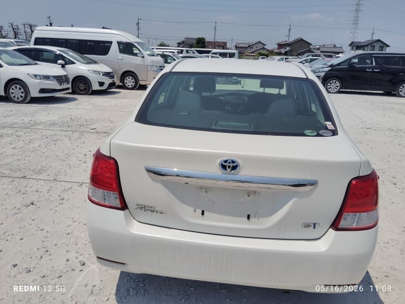 TOYOTA COROLLA AXIO 2014 1 thumbnail 5