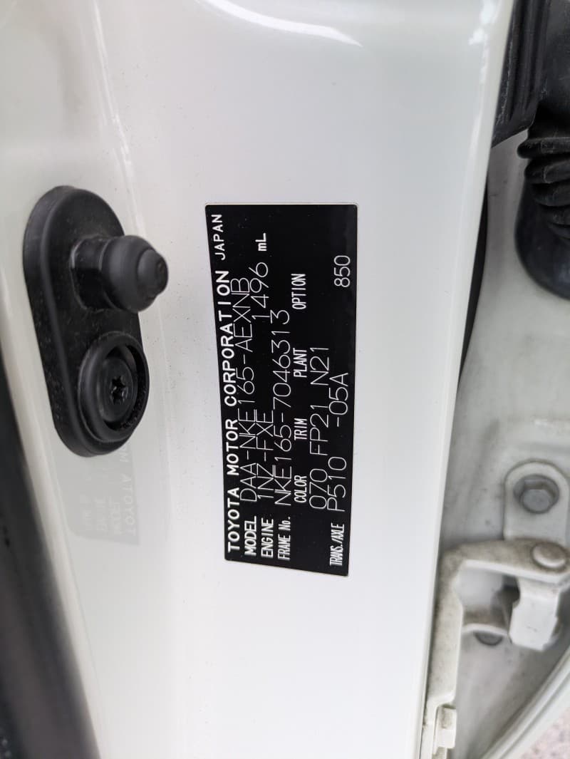 TOYOTA COROLLA AXIO 2014 3 thumbnail 15