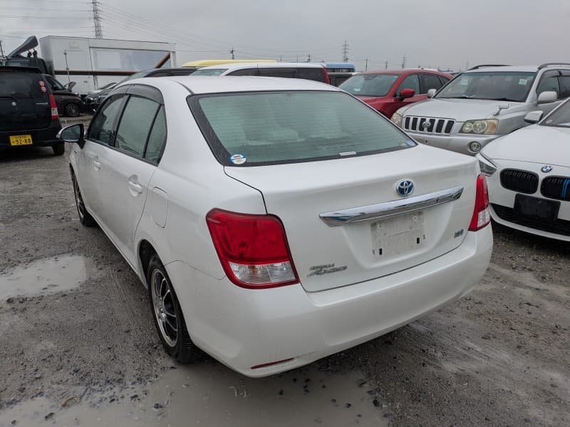 TOYOTA COROLLA AXIO 2014 3 thumbnail 6
