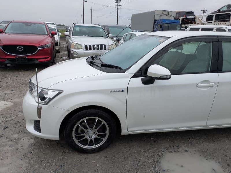 TOYOTA COROLLA AXIO 2014 3 thumbnail 8