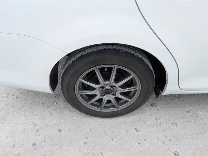 TOYOTA COROLLA AXIO 2014 12 thumbnail 10