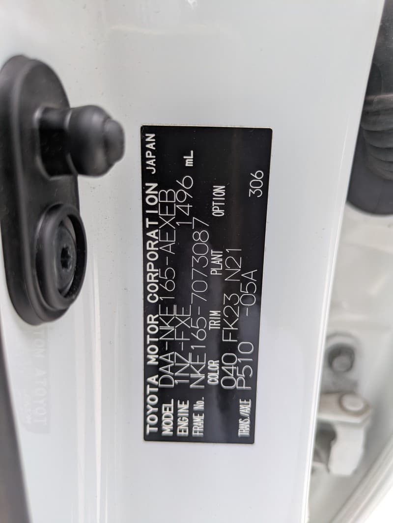 TOYOTA COROLLA AXIO 2014 12 thumbnail 17