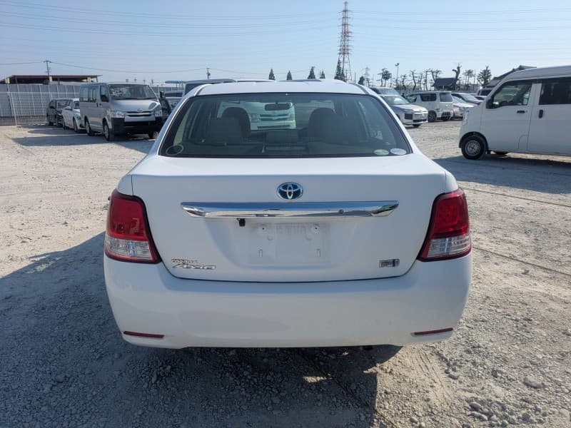 TOYOTA COROLLA AXIO 2015 1 thumbnail 5