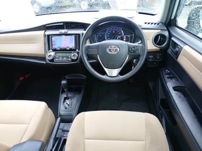 TOYOTA COROLLA AXIO 2014 12 thumbnail 6