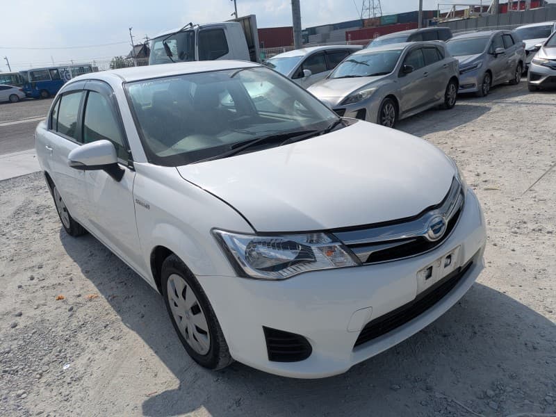 TOYOTA COROLLA AXIO 2015