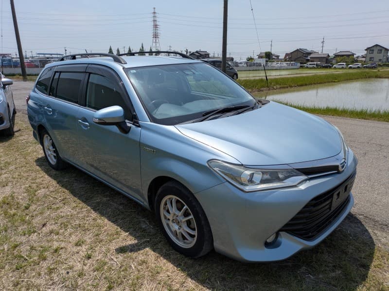 TOYOTA COROLLA FIELDER 2015