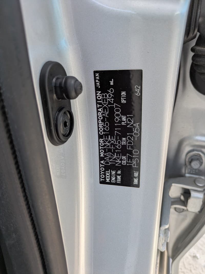 TOYOTA COROLLA AXIO 2015 6 thumbnail 16