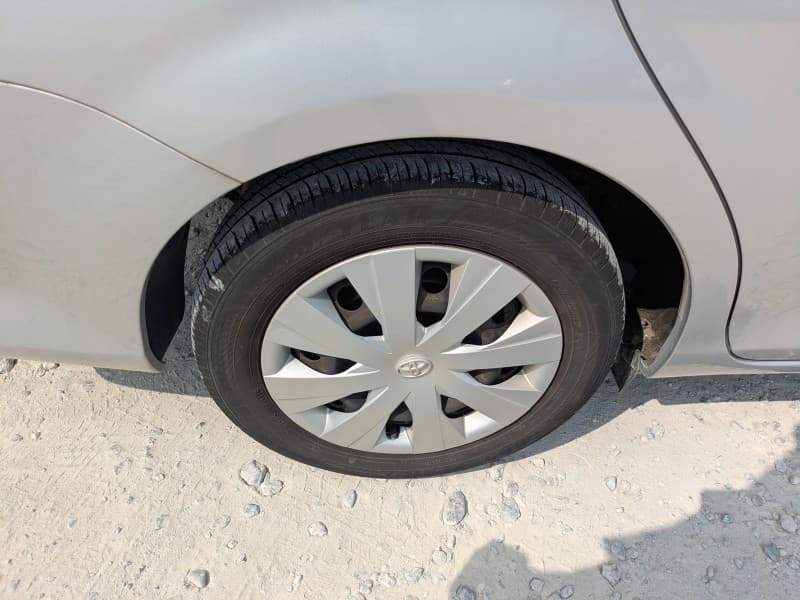 TOYOTA COROLLA AXIO 2015 6 thumbnail 26