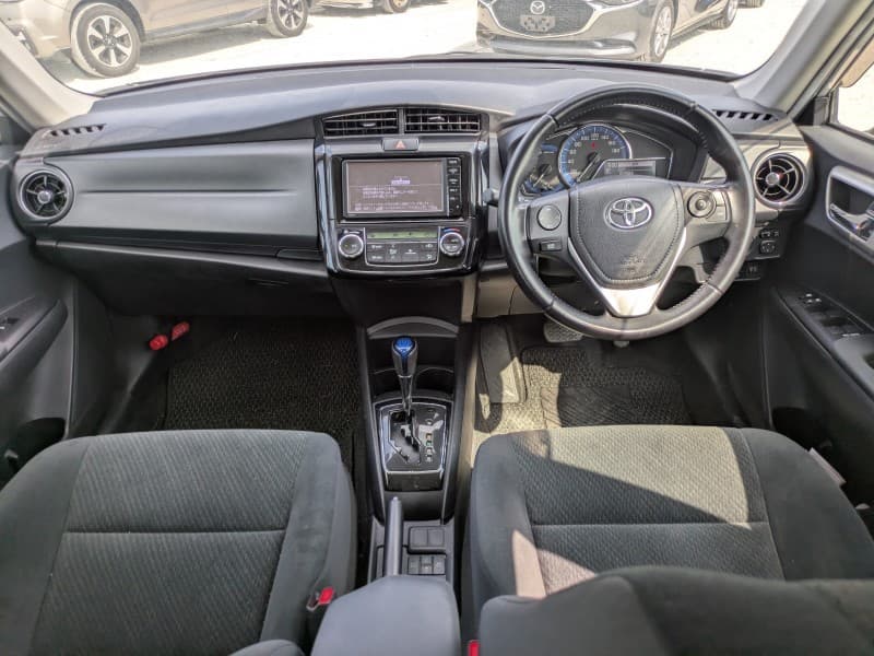 TOYOTA COROLLA AXIO 2015 6 thumbnail 28