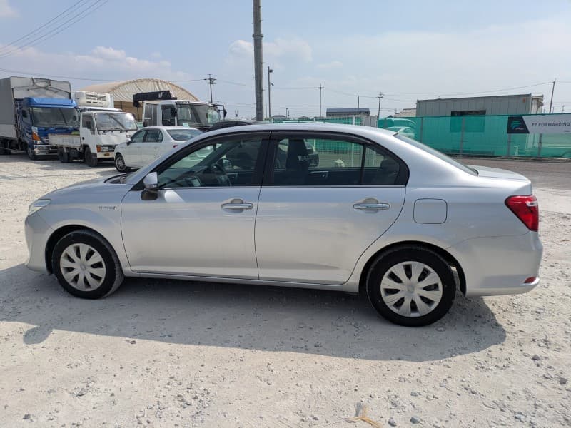 TOYOTA COROLLA AXIO 2015 6 thumbnail 8