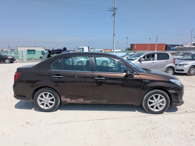 TOYOTA COROLLA AXIO 2015 7 thumbnail 7