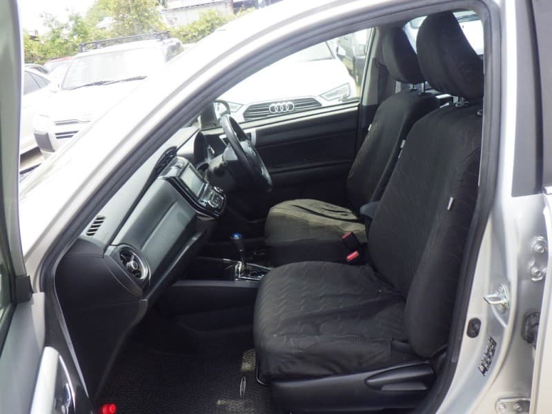 TOYOTA COROLLA AXIO 2016 1 thumbnail 18