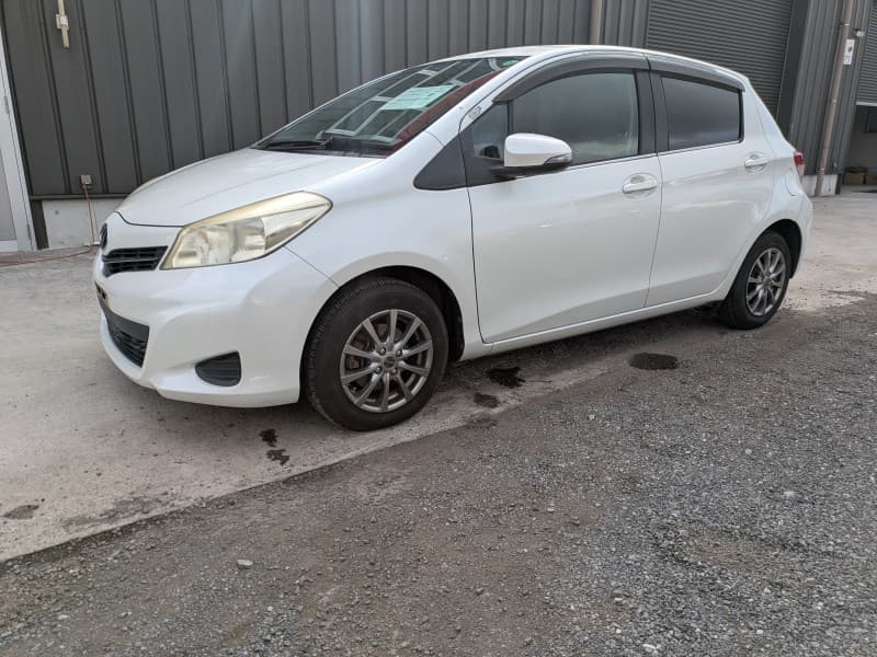 TOYOTA VITZ 2011 2 thumbnail 5