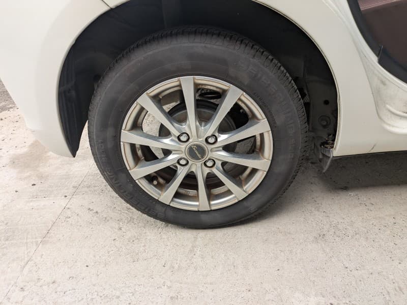 TOYOTA VITZ 2011 2 thumbnail 12