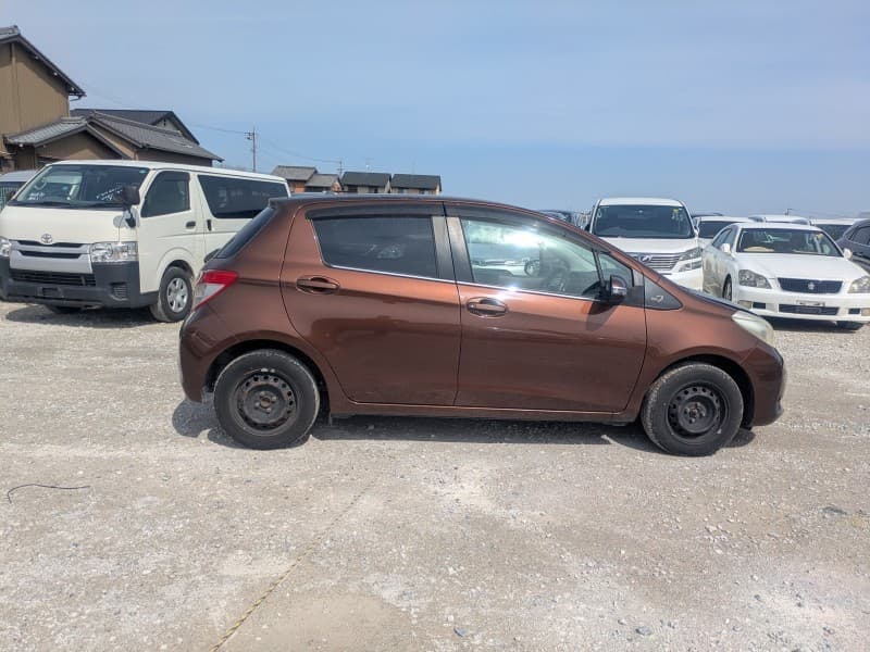 TOYOTA VITZ 2011 3 thumbnail 23
