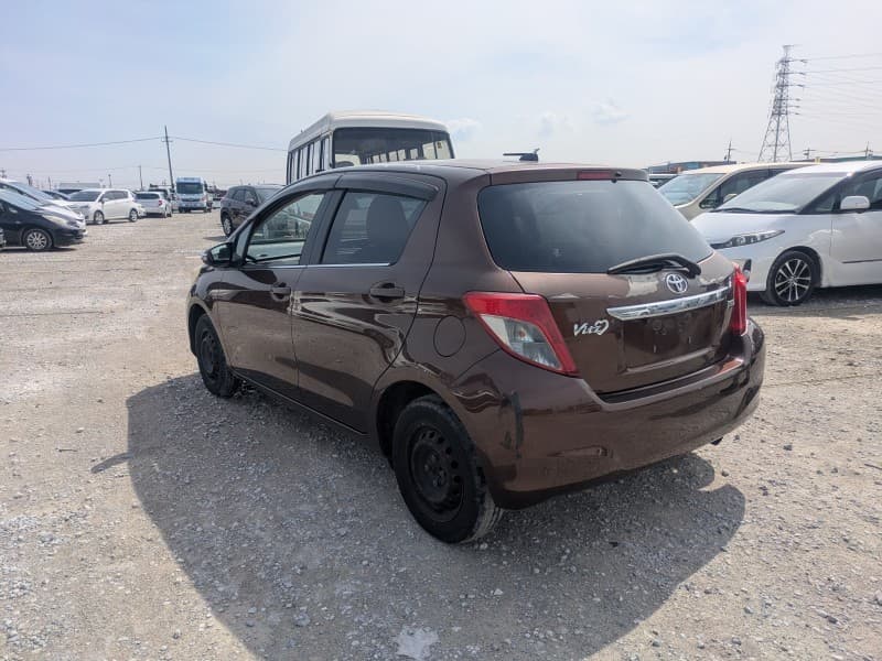 TOYOTA VITZ 2011 3 thumbnail 6