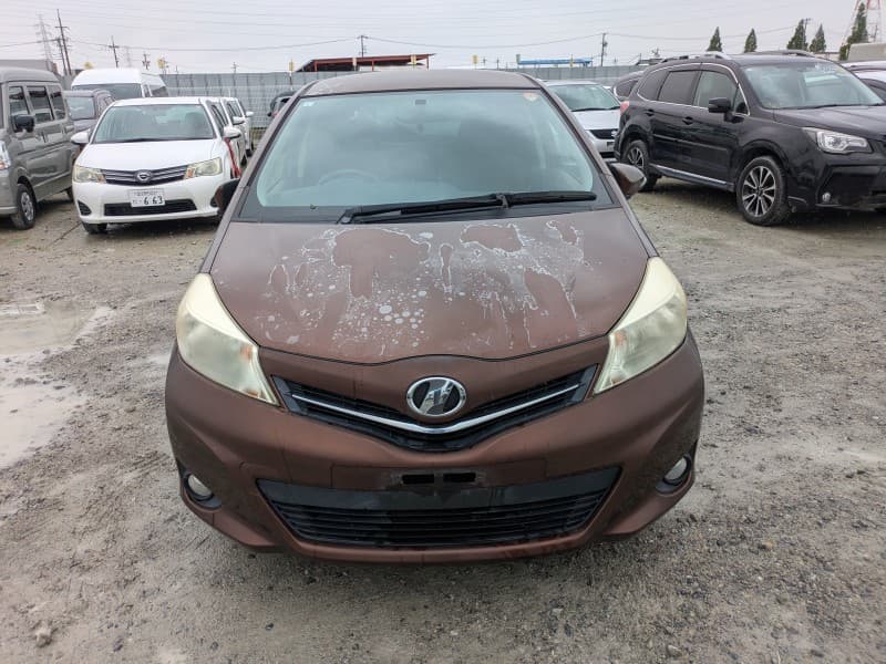 TOYOTA VITZ 2011 6 thumbnail 2