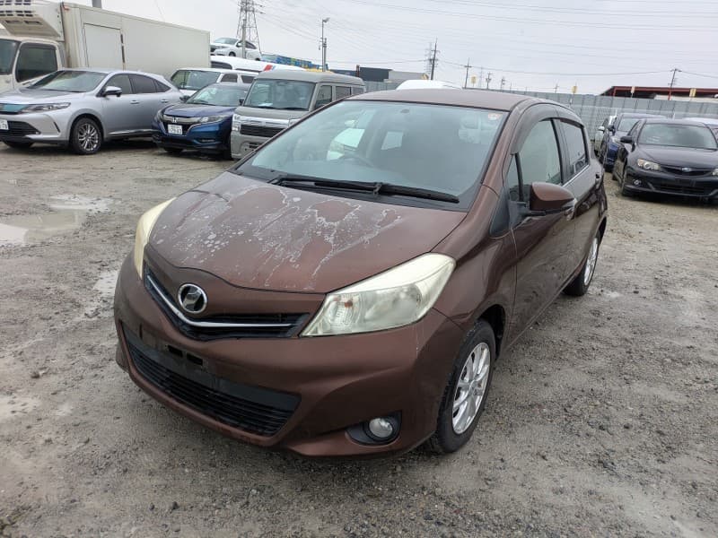 TOYOTA VITZ 2011 6 thumbnail 3