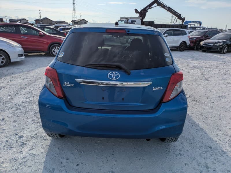 TOYOTA VITZ 2011 6 thumbnail 5