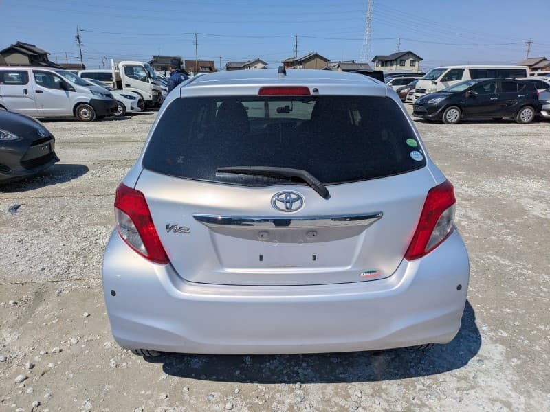 TOYOTA VITZ 2012 7 thumbnail 23