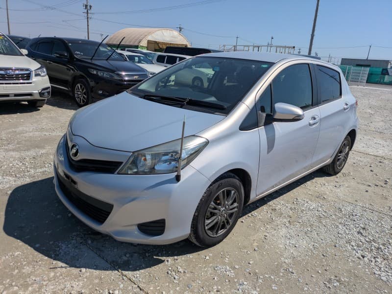 TOYOTA VITZ 2012 7 thumbnail 3