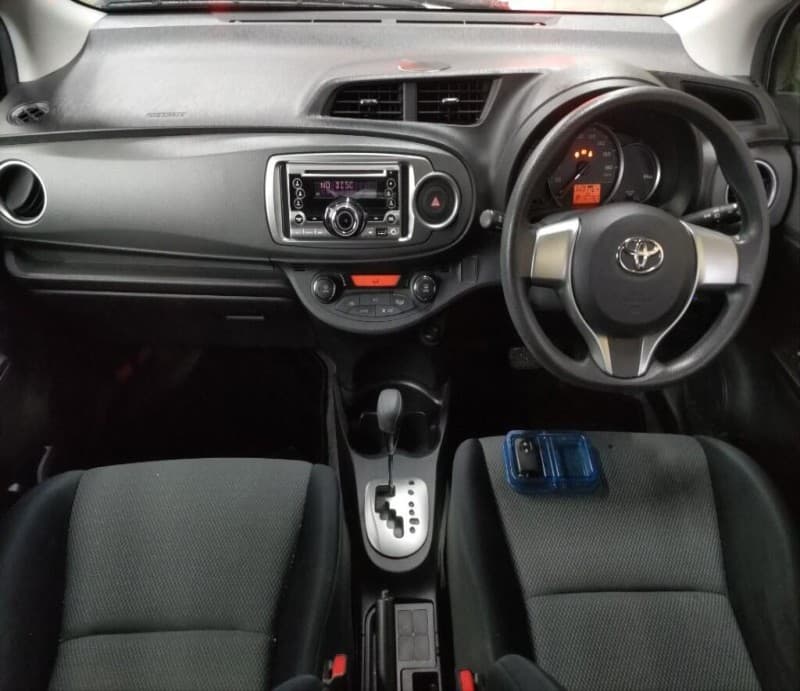 TOYOTA VITZ 2012 10 thumbnail 5