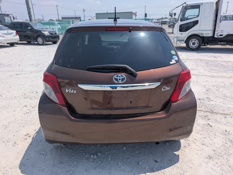 TOYOTA VITZ 2013 3 thumbnail 5