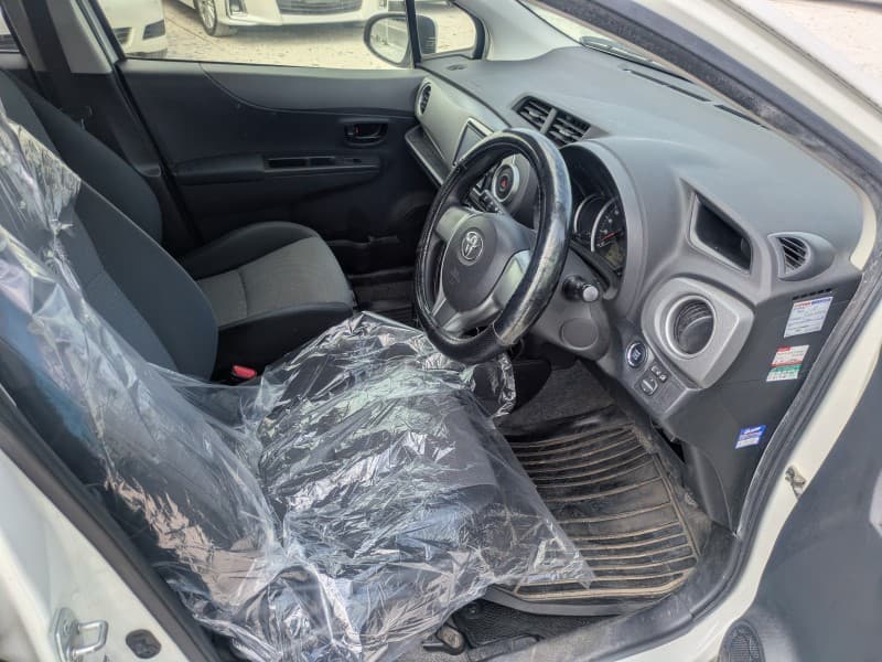 TOYOTA VITZ 2013 10 thumbnail 15