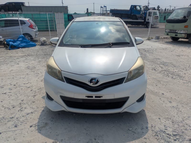 TOYOTA VITZ 2013 10 thumbnail 2
