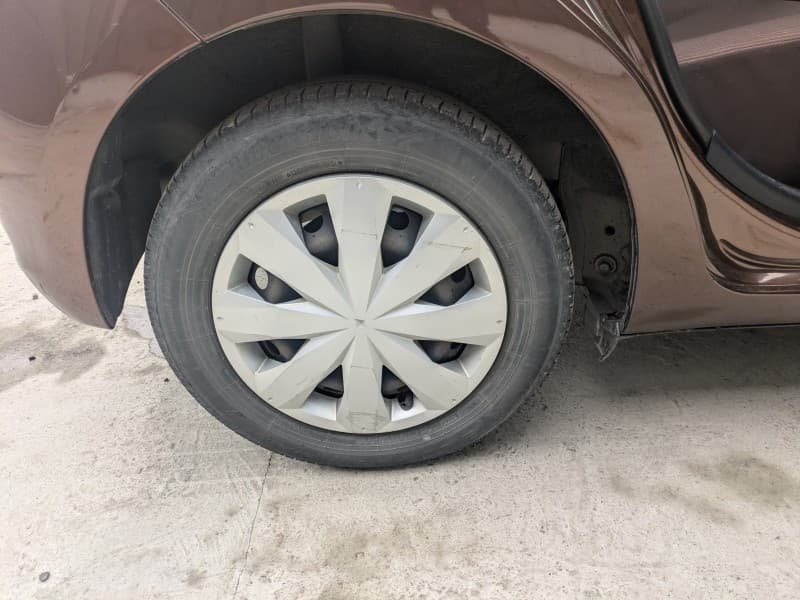 TOYOTA VITZ 2013 11 thumbnail 12