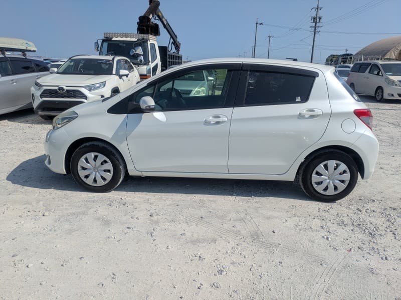 TOYOTA VITZ 2013 12 thumbnail 8