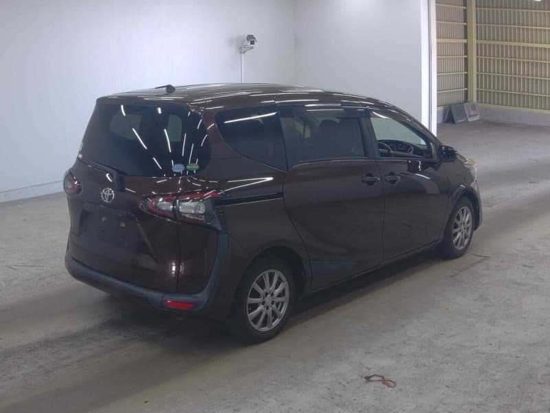 TOYOTA SIENTA 2015 11 thumbnail 3