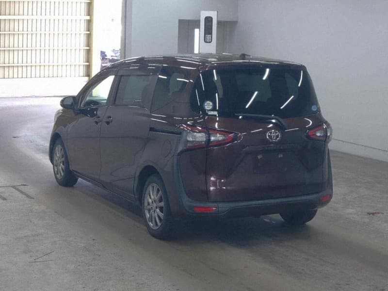 TOYOTA SIENTA 2015 11 thumbnail 4