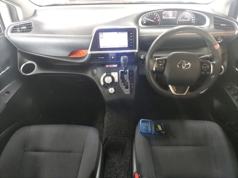 TOYOTA SIENTA 2015 11 thumbnail 5