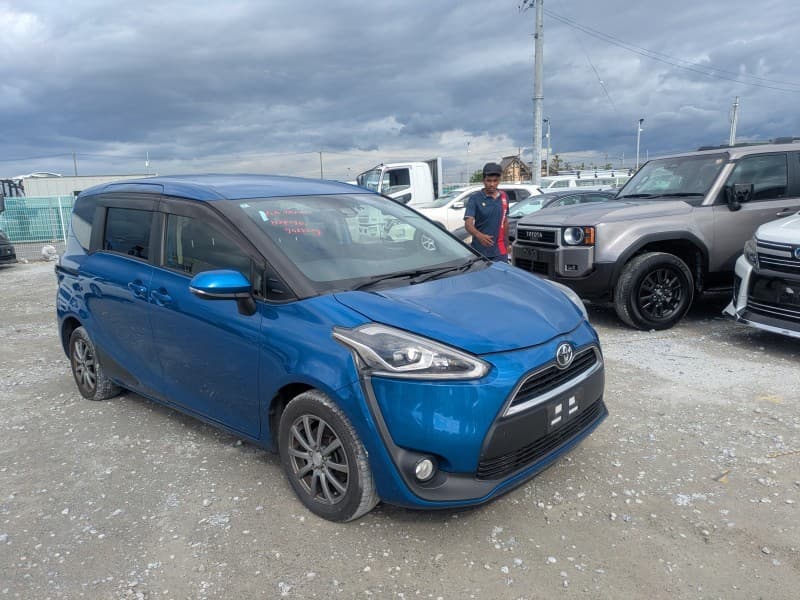 TOYOTA SIENTA 2016