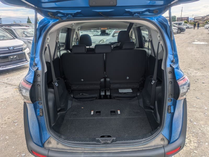 TOYOTA SIENTA 2016 7 thumbnail 9