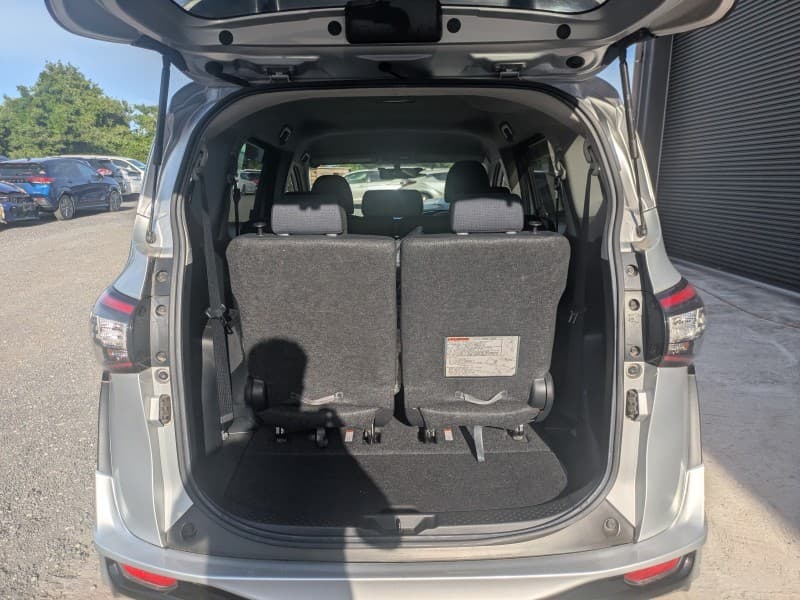 TOYOTA SIENTA 2016 7 thumbnail 8