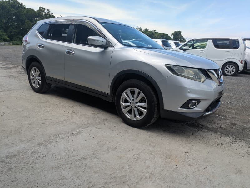 NISSAN X-TRAIL 2014