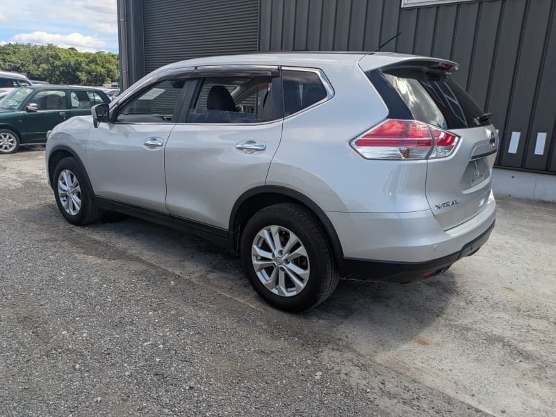 NISSAN X-TRAIL 2014 3 thumbnail 3