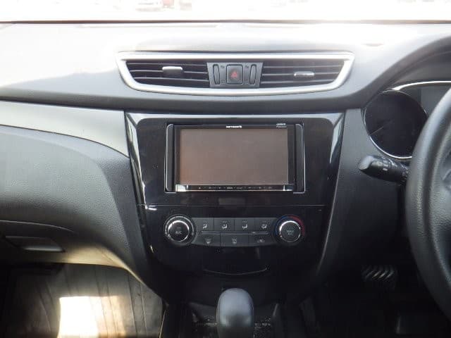 NISSAN X-TRAIL 2015 2 thumbnail 2