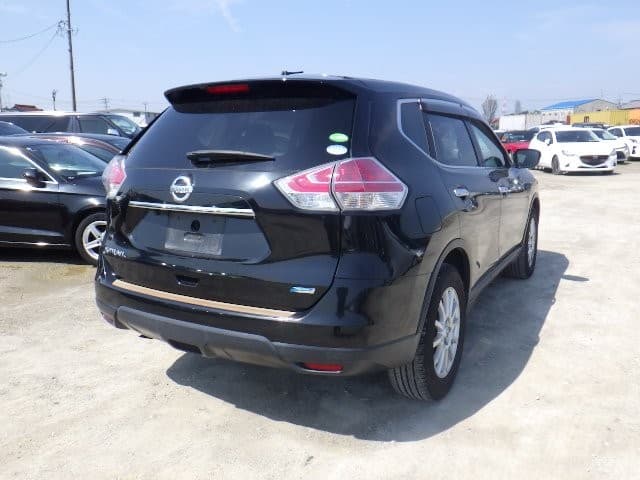 NISSAN X-TRAIL 2015 2 thumbnail 11
