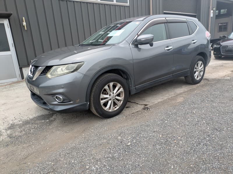 NISSAN X-TRAIL 2015 5 thumbnail 2